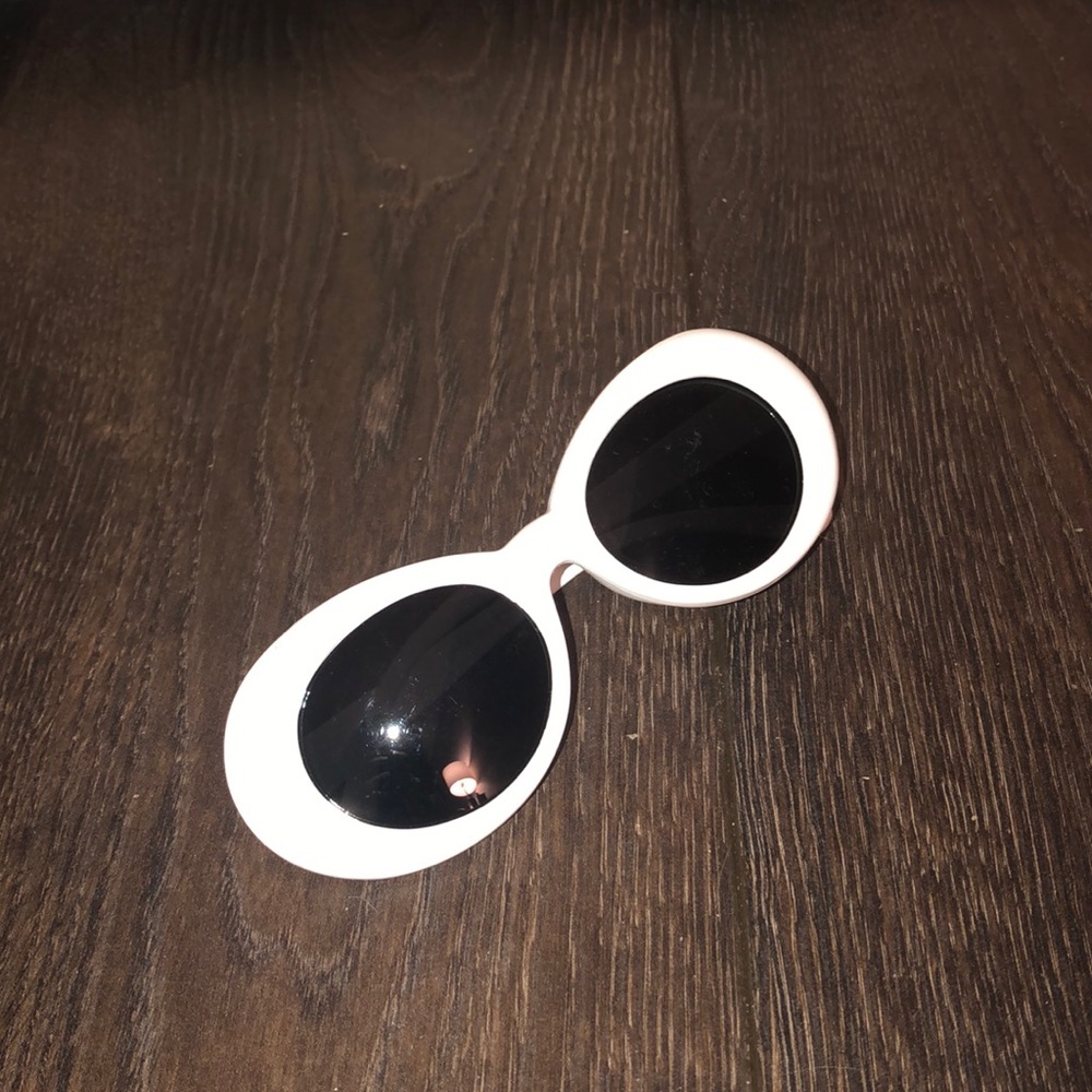 White “clout goggles”